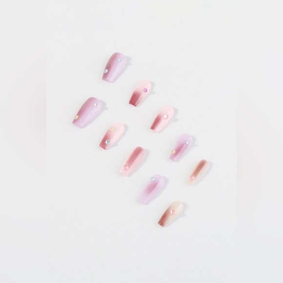 Handmade Press on Nail kit - Picture 3 of 10